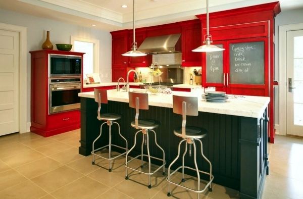 Find out more about the color scheme of your boring kitchen