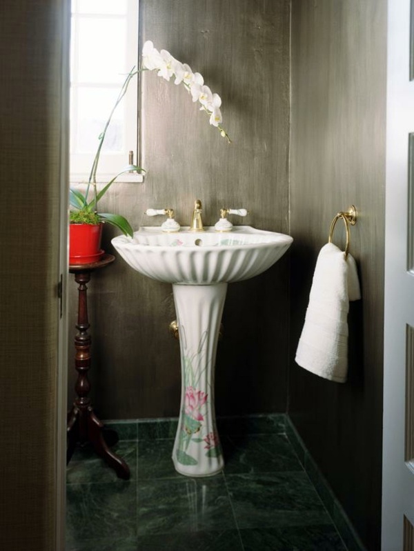 Ideas for small bathroom - Space-saving furniture solutions