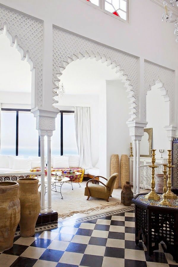 Round coffee table - the eye-catcher in your living room