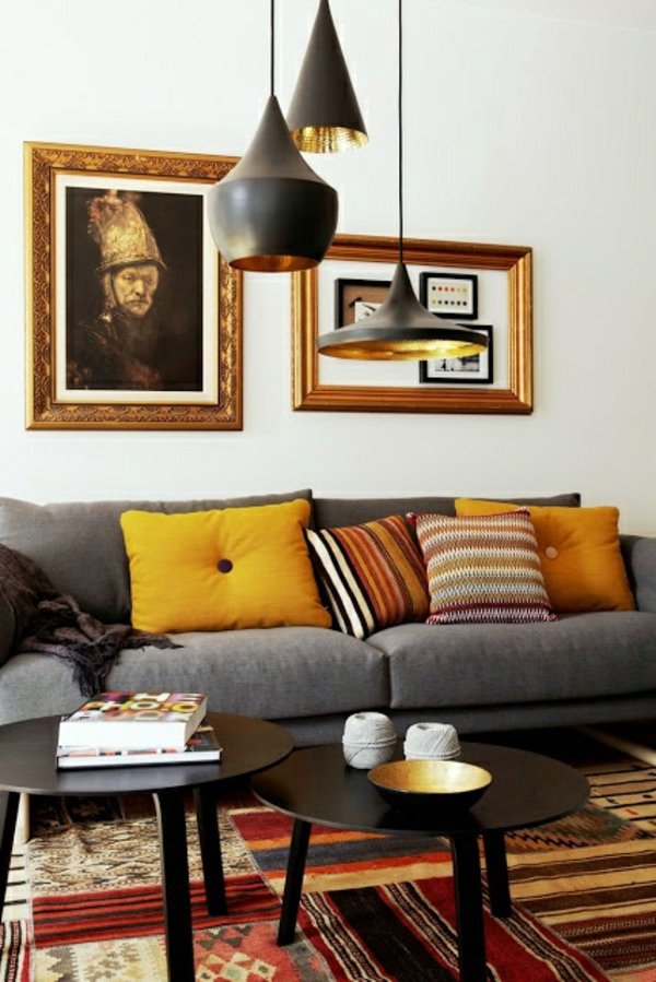 Round coffee table - the eye-catcher in your living room
