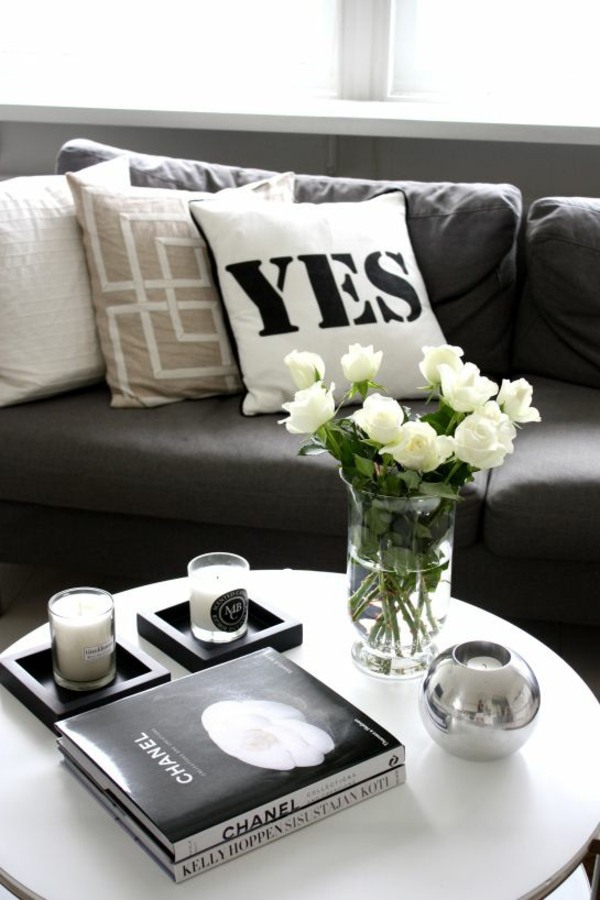 Round coffee table - the eye-catcher in your living room