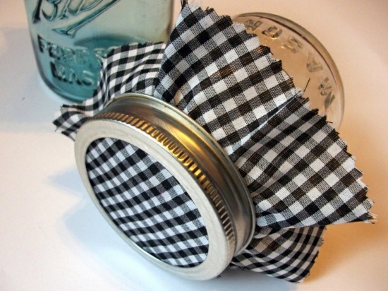 Decorate with Vichy Karo materials for a cozy ambience