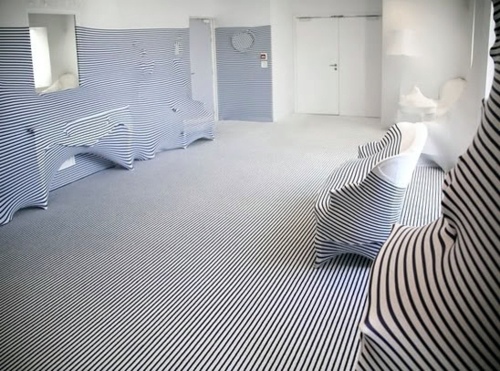 Surrealistic wallpapers for more fun in any room