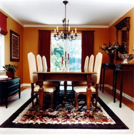 The color orange for your dining room