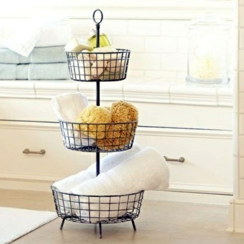 Bathroom with extra storage space Avso