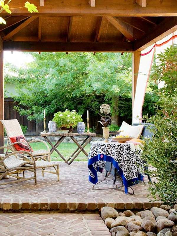 Colourful garden decorations make yourself - how can you refresh the exterior
