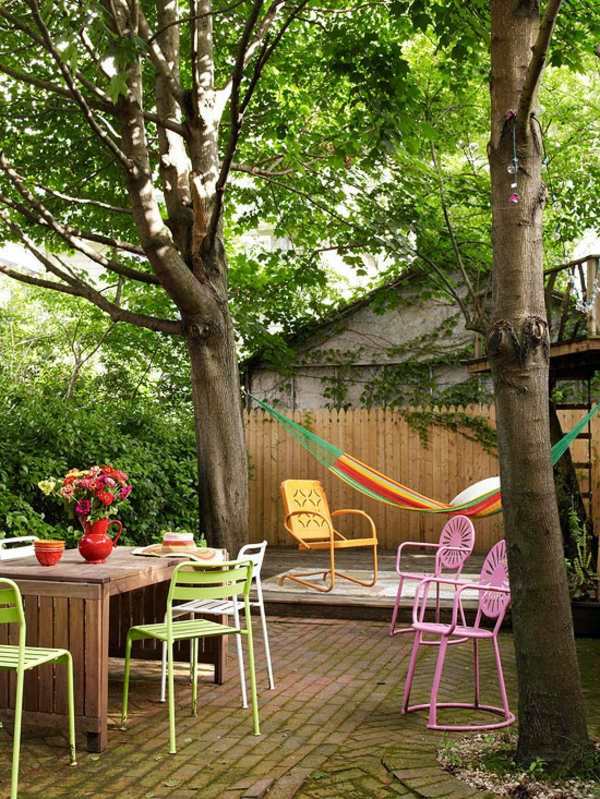 Colourful garden decorations make yourself - how can you refresh the exterior