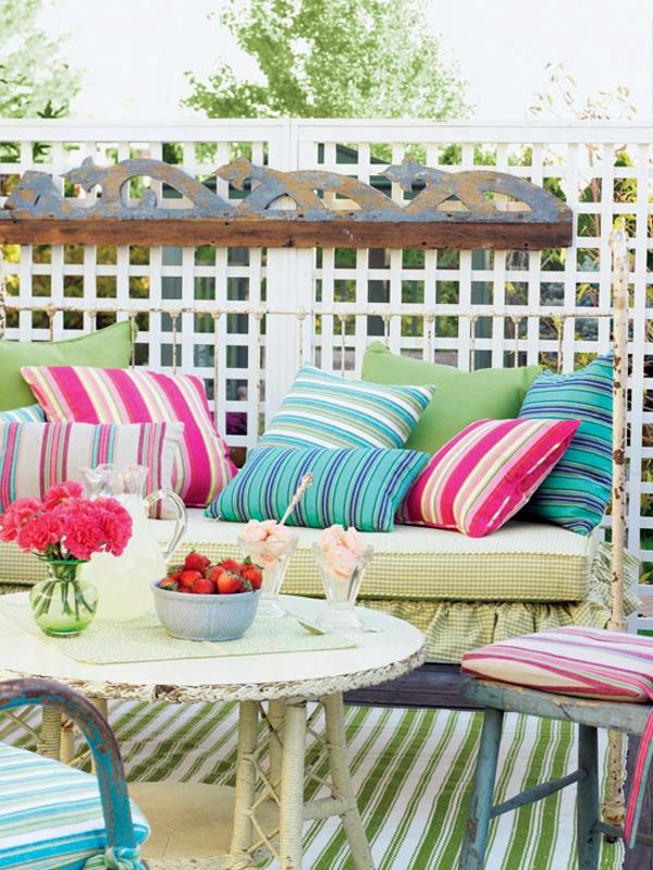 Gartengestaltung - Colourful garden decorations make yourself - how can you refresh the exterior