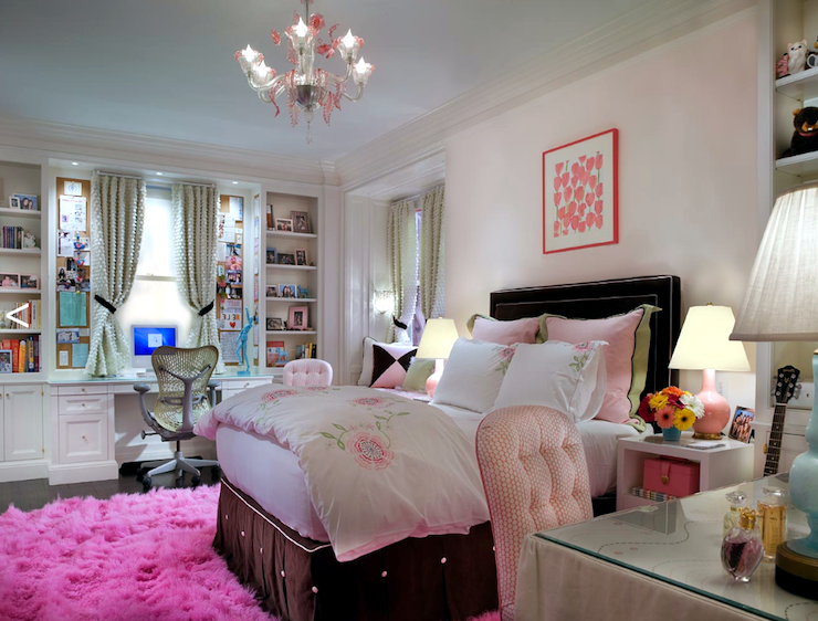Color combination in the girls room: With Pink and Brown Setup