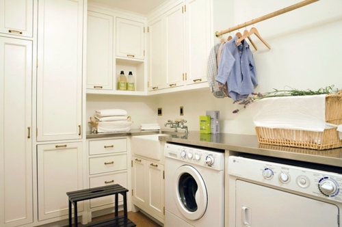 Vinegar and Voila: The eco-friendly cleaning for your home