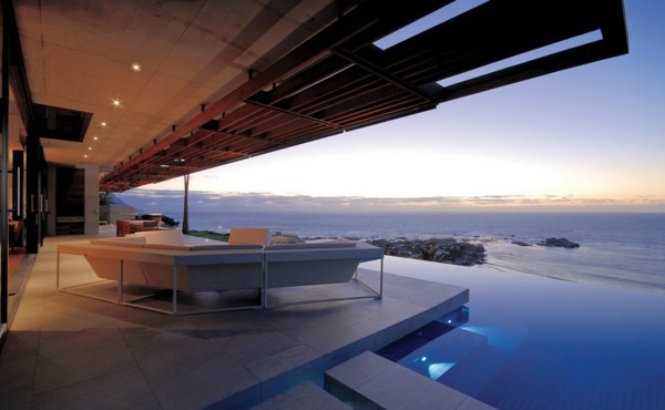 Modern Luxury Residence in Cape Town with breathtaking ocean views and stylish interiors