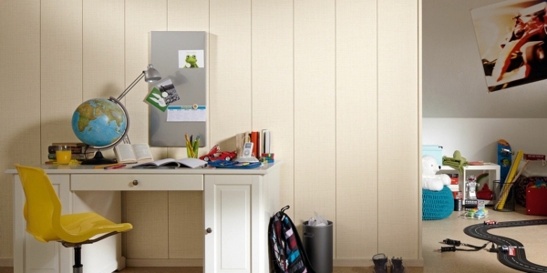 Underline plastic panels - wall paneling in a fresh color