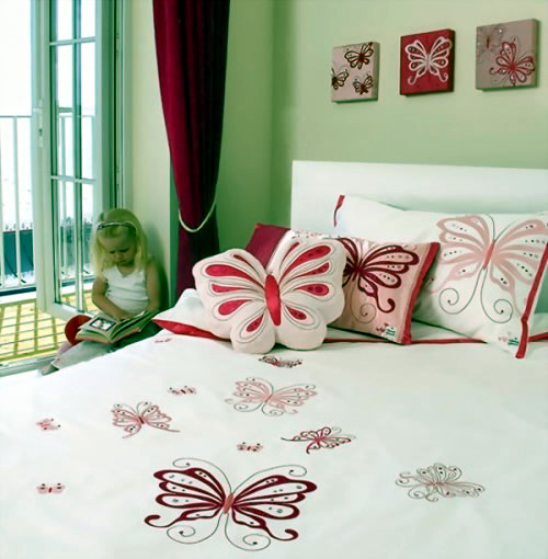 Beautiful Butterfly Theme Girl Bedroom Design
