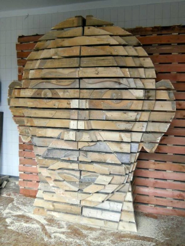 DIY Furniture from Euro pallets - 101 craft ideas for wood pallets