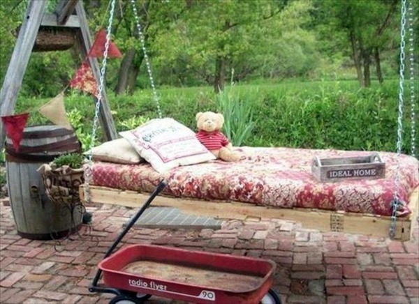 DIY Furniture from Euro pallets - 101 craft ideas for wood pallets