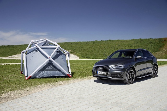 Camping is made easy with the camping tent for Audi Q3 Camping is made easy with the camping tent for Audi Q3