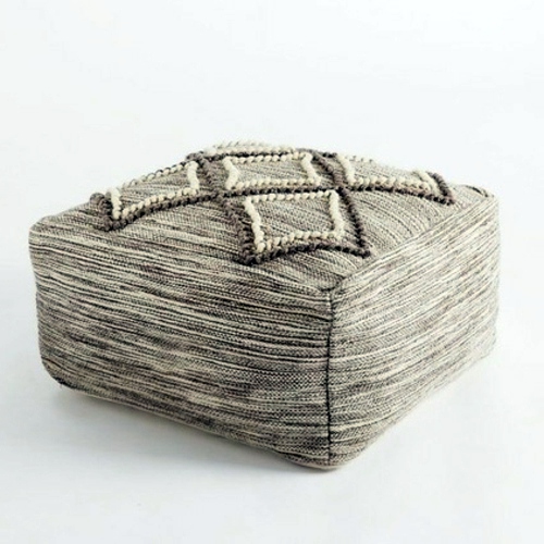 Warm and cozy home accessories for the autumn