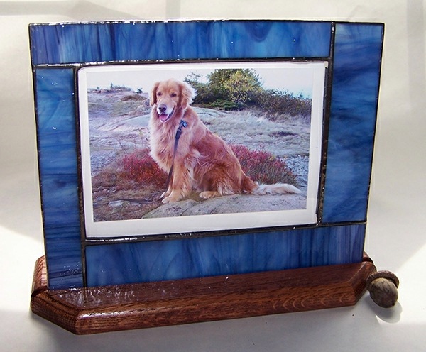 Glass painting at home - Colorful glass embellishment than the interiors