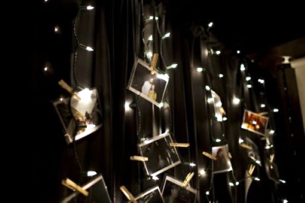 Great idea to hang your family photos