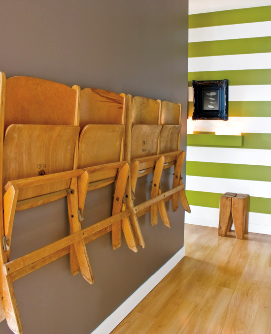 Modern eclectic apartment - redesign of the small room