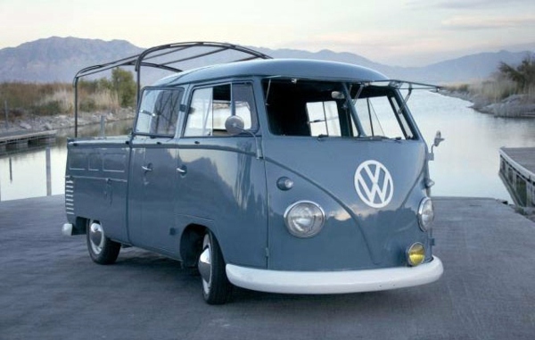 Slate blue wall - wall design ideas with blue hues Slate blue wall - wall design ideas with blue hues