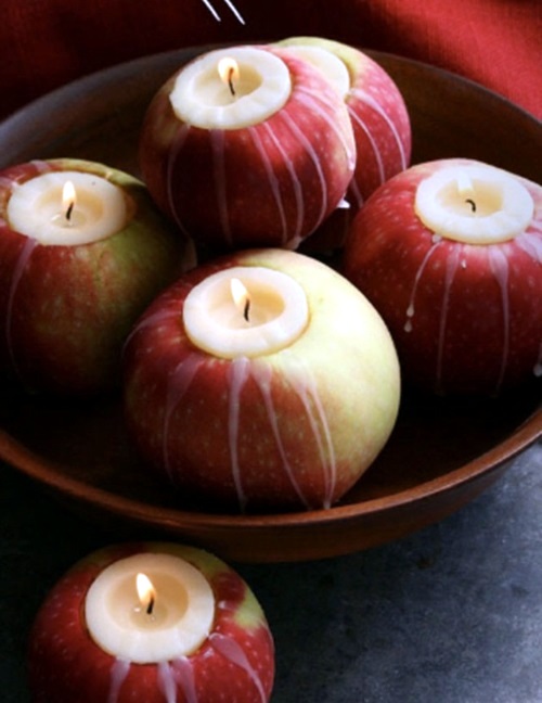 Make original decoration candles and lanterns themselves