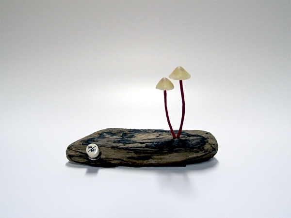 Mushroom-shaped LED lighting by Yukio Takano
