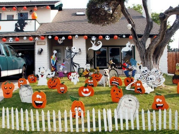 Halloween Party Decoration in garden
