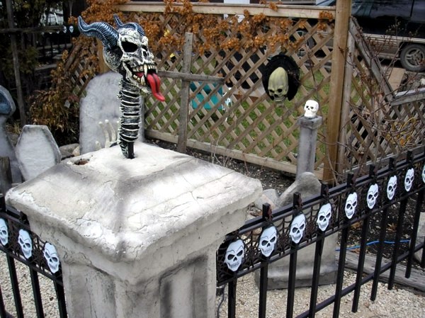 Halloween Party Decoration in garden