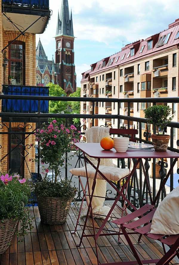 Cool terrace design ideas - Cafe in homey atmosphere