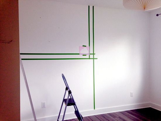 Stencilling wallpaper way