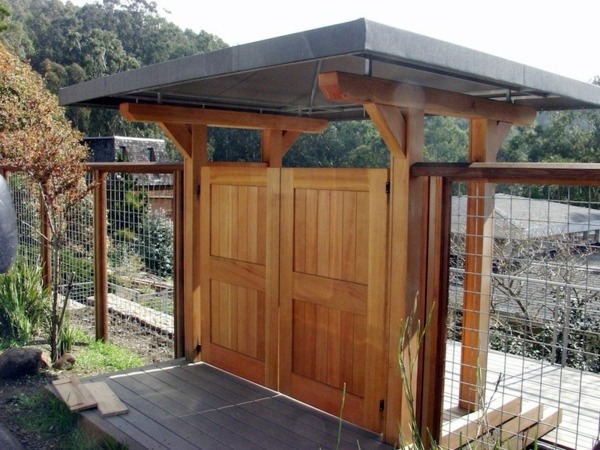 Dogs love to play outdoors - is your garden dog needs? Dogs love to play outdoors - is your garden dog needs?