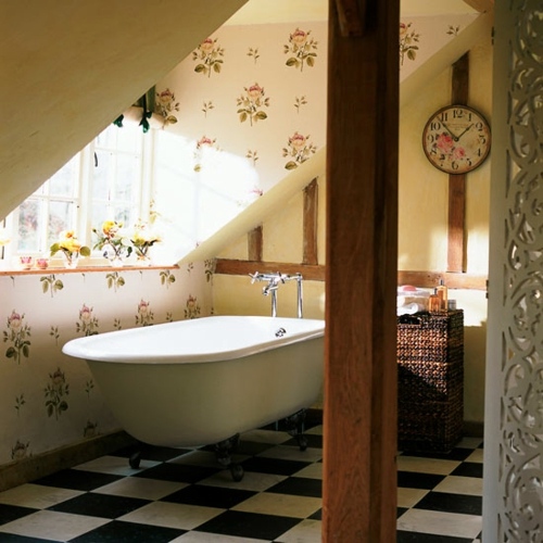 21 unusual ideas wallpaper in the bathroom - stylish and refreshing