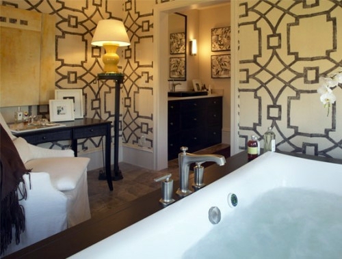 21 unusual ideas wallpaper in the bathroom - stylish and refreshing