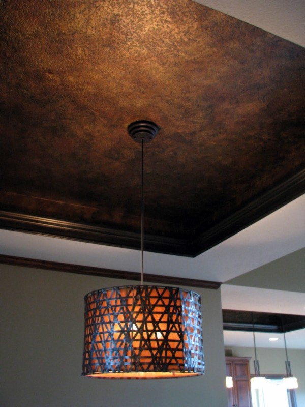 Beautiful interior design ideas -Metallic blankets for your home
