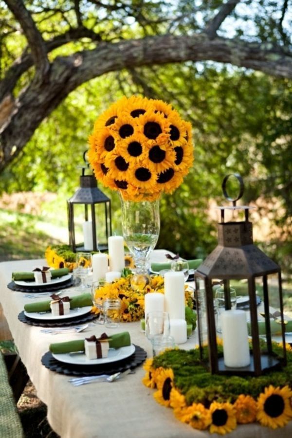 Table Decoration In Green And Yellow Colors For A Festive Mood