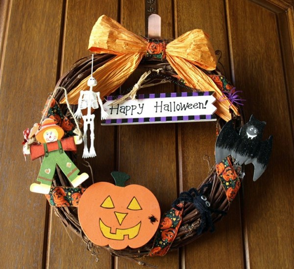 Halloween Deko - Craft Ideas for Halloween Door Wreath Halloween Deko - Craft Ideas for Halloween Door Wreath