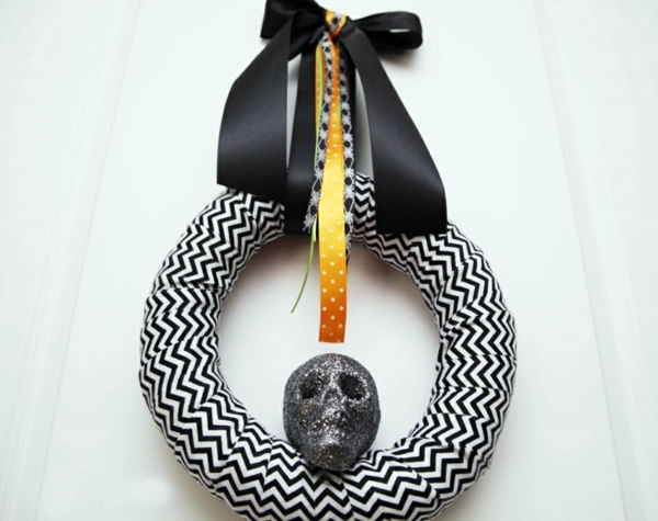 Craft Ideas for Halloween Door Wreath Craft Ideas for Halloween Door Wreath