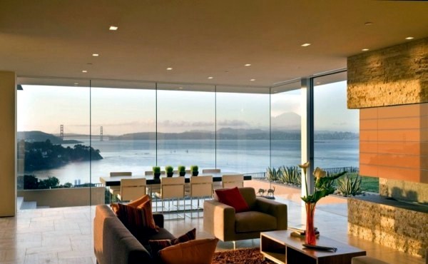 A modern house with views of San Francisco