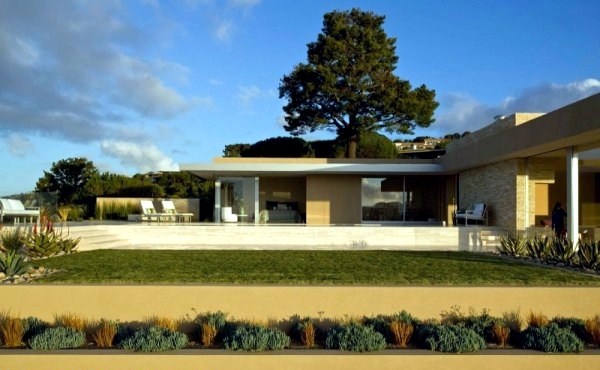 A modern house with views of San Francisco A modern house with views of San Francisco