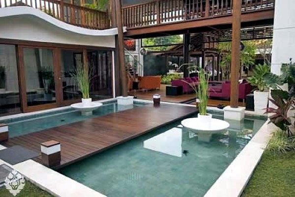 Small town garden decorating ideas and pictures