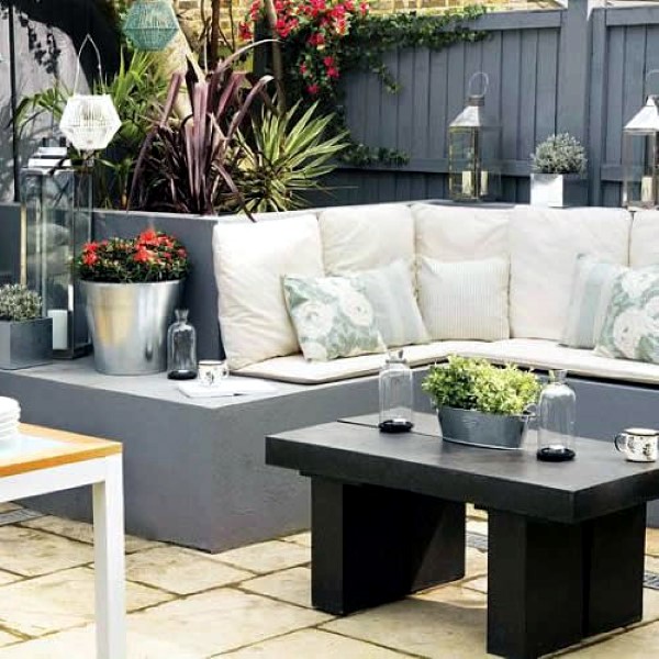 Small town garden decorating ideas and pictures