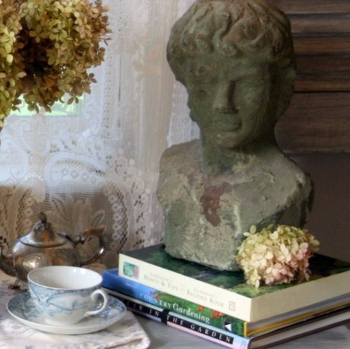 Vintage fresh garden room - shabby elegance and natural beautiful ambience Vintage fresh garden room - shabby elegance and natural beautiful ambience