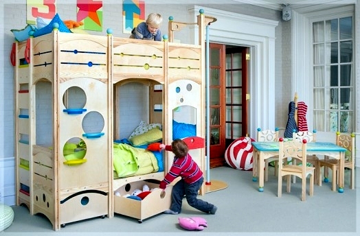 Kinderzimmer gestalten - Children's room design - cool play beds for toddlers made of natural wood