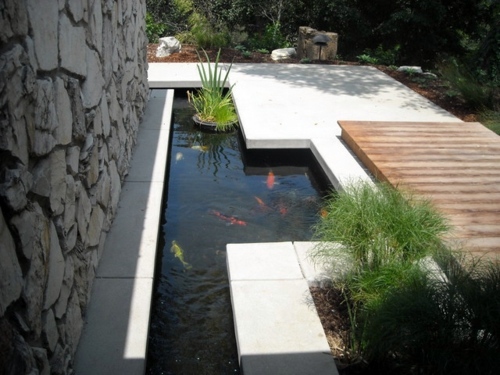 Gartengestaltung - Creating a koi pond in the garden - typical extra for the Asian and tropical-inspired ambiance Garden & Plants Gartengestaltung - Creating a koi pond in the garden - typical extra for the Asian and tropical-inspired ambiance Garden & Plants