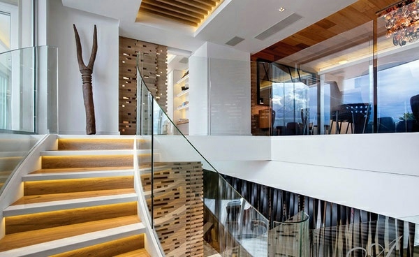 Designer newly designed apartment on the Atlantic Ocean by Antoni Associates