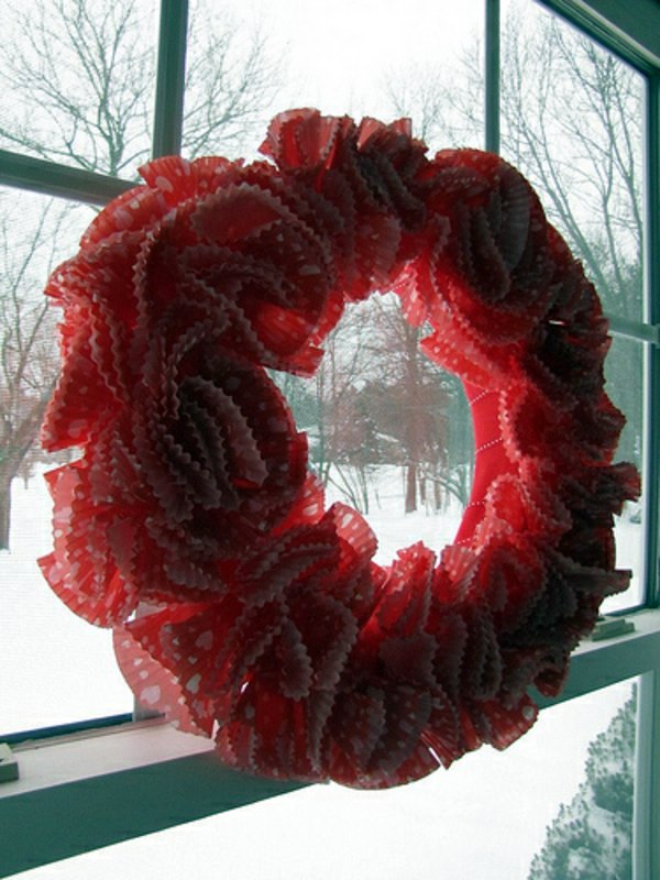 Dekoration - Make cupcake paper Valentine's Day Wreath itself Dekoration - Make cupcake paper Valentine's Day Wreath itself
