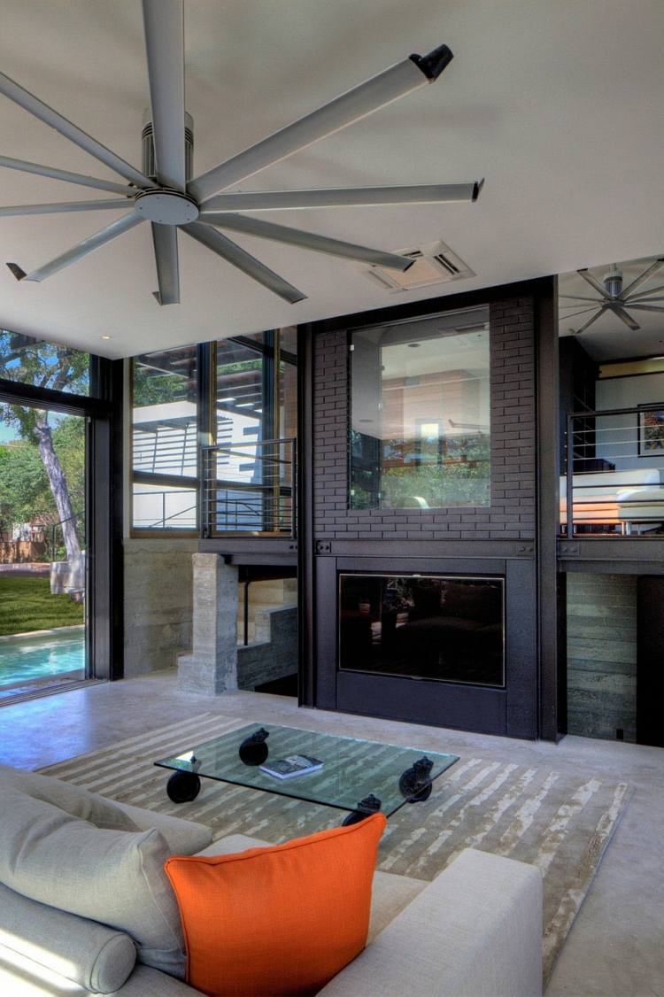 Green Lantern residence in Texas - a great example of sustainable architecture Green Lantern residence in Texas - a great example of sustainable architecture
