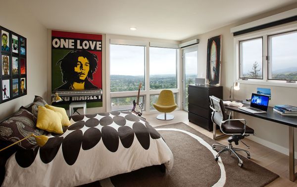 30 Ideas For Decorating Wall With Posters A Vintage Atmosphere In Modern Interior Design Interior Design Ideas Avso Org Treat your bedroom walls as a canvas to impress your individuality. 30 ideas for decorating wall with