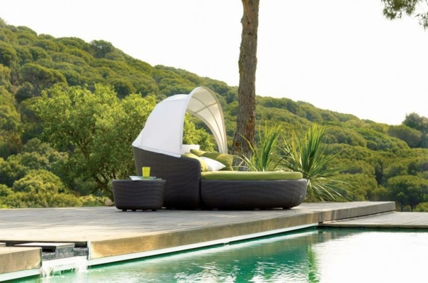 Modern Outdoor Furniture by Gloster - the modular Eclipse Collection